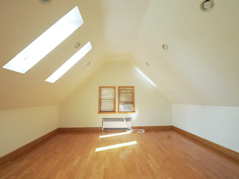 72 Berkshire Rd — Photo 12