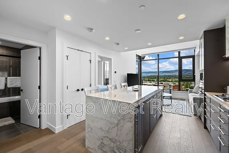1 bed, 1.0 bath, $2,000 — Photo 2