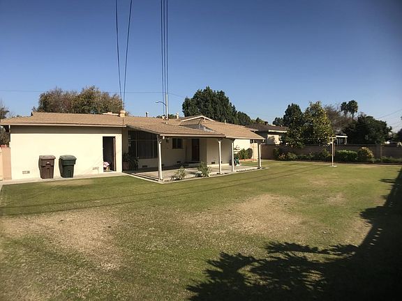 3rd image of 1940 W Harle Ave