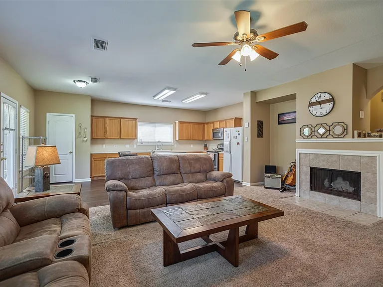 6214 Channelbrook Ln — Photo 12
