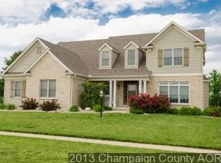 4716 Chestnut Grove Dr, Champaign, IL 61822