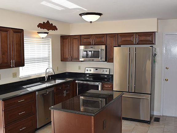 Kitchen  Granite Counter Top