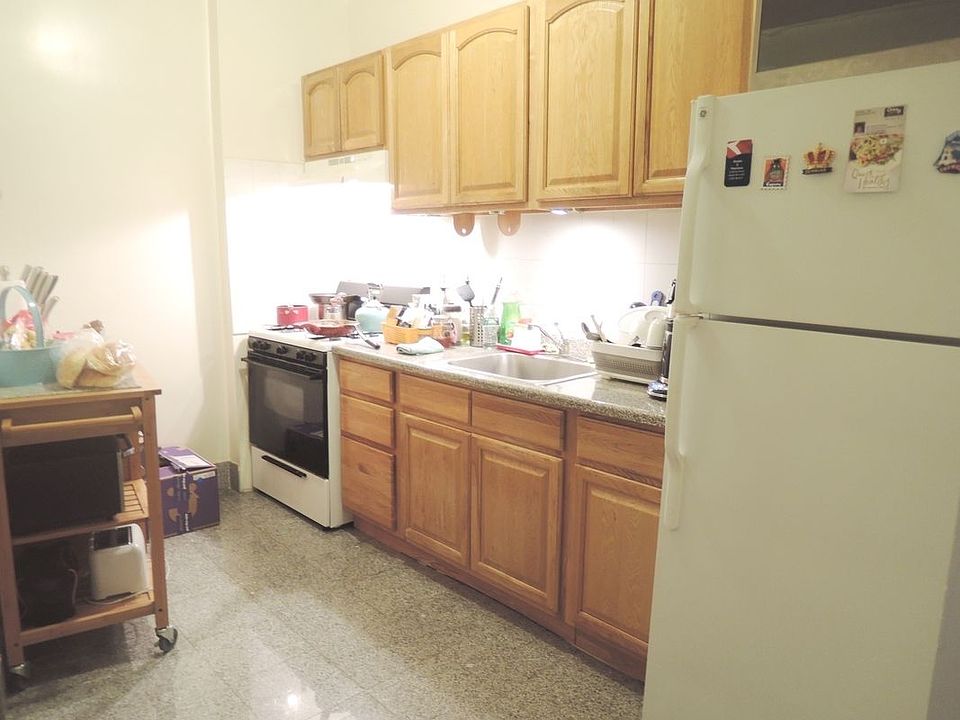 1st image of 2407 36th St APT A4