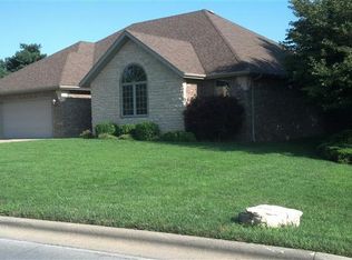 1907 Fremont Hills Dr, Nixa, MO 65714