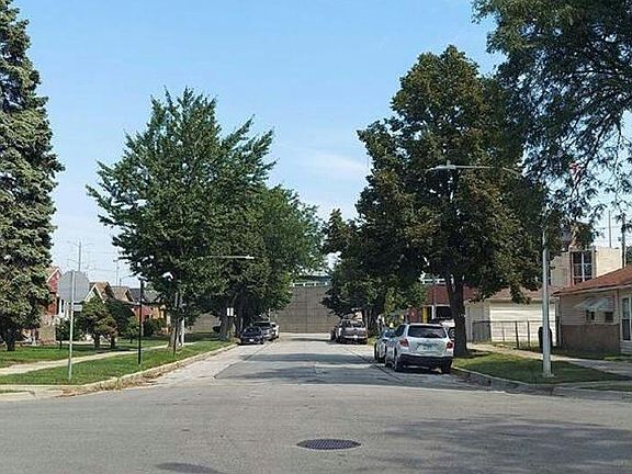 4th image of 8842 S Yates Blvd