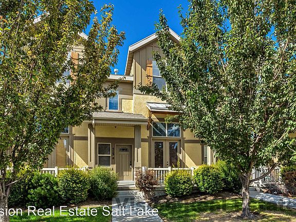 2nd image of 5134 W Fortrose Dr