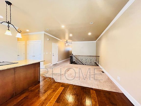 4th image of 11727 S Winford Dr