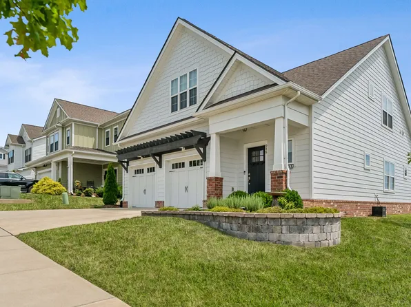948 Carraway Ln, Spring Hill, TN 37174