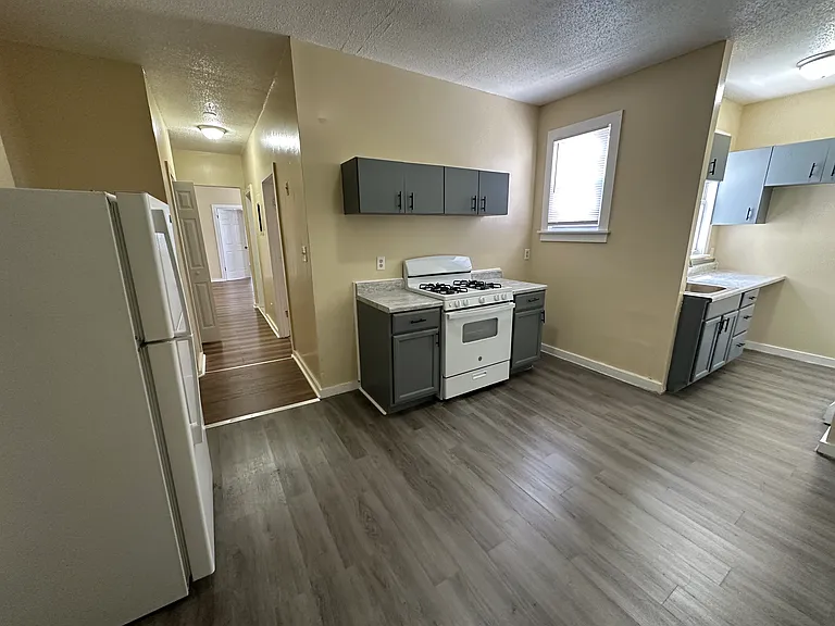 59 Derby Ave #2LL — Photo 2