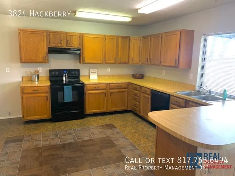 3824 Hackberry Ln — Photo 4
