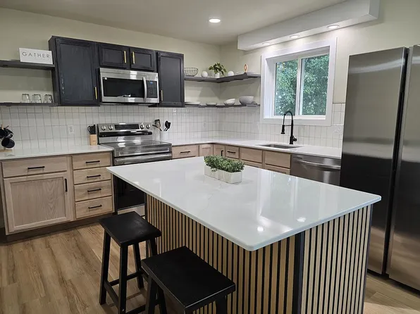 503 6th Ave NE, Mandan, ND 58554