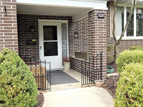 2nd image of 528 Allen Dr