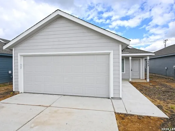 1543 Silver Crk, New Braunfels, TX