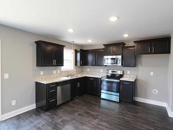 3rd image of 105 Magnolia Pl Lot 105
