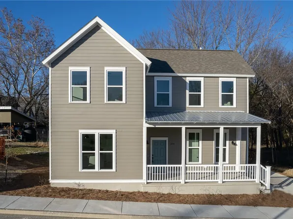 254 E 10th St, Fayetteville, AR 72701