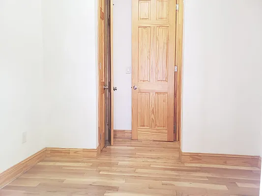 Rented by Lang Realty LLC | media 24