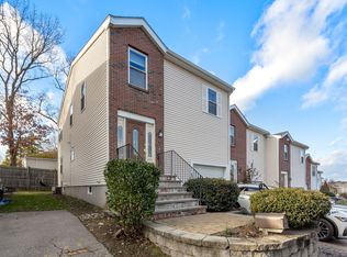 215 Saint Mary St #3, Needham Heights, MA 02494