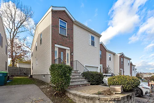 215 Saint Mary St #3 Photo 1