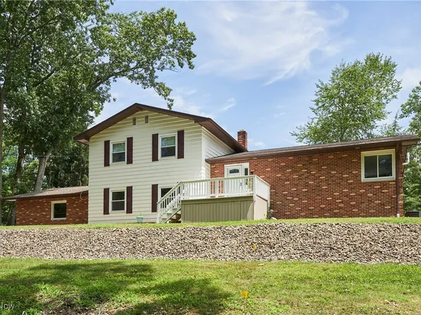 4859 Firwood Dr, North Canton, OH 44720