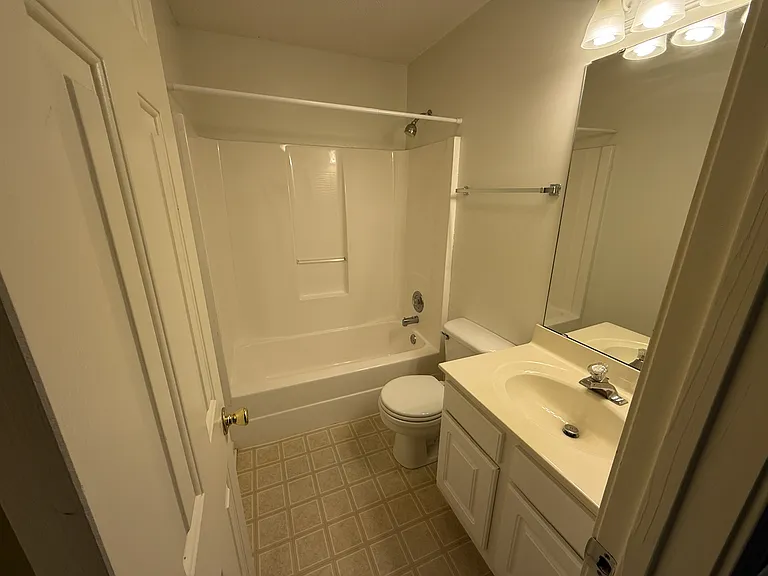 2804 Mulberry Ln #F-1 — Photo 10
