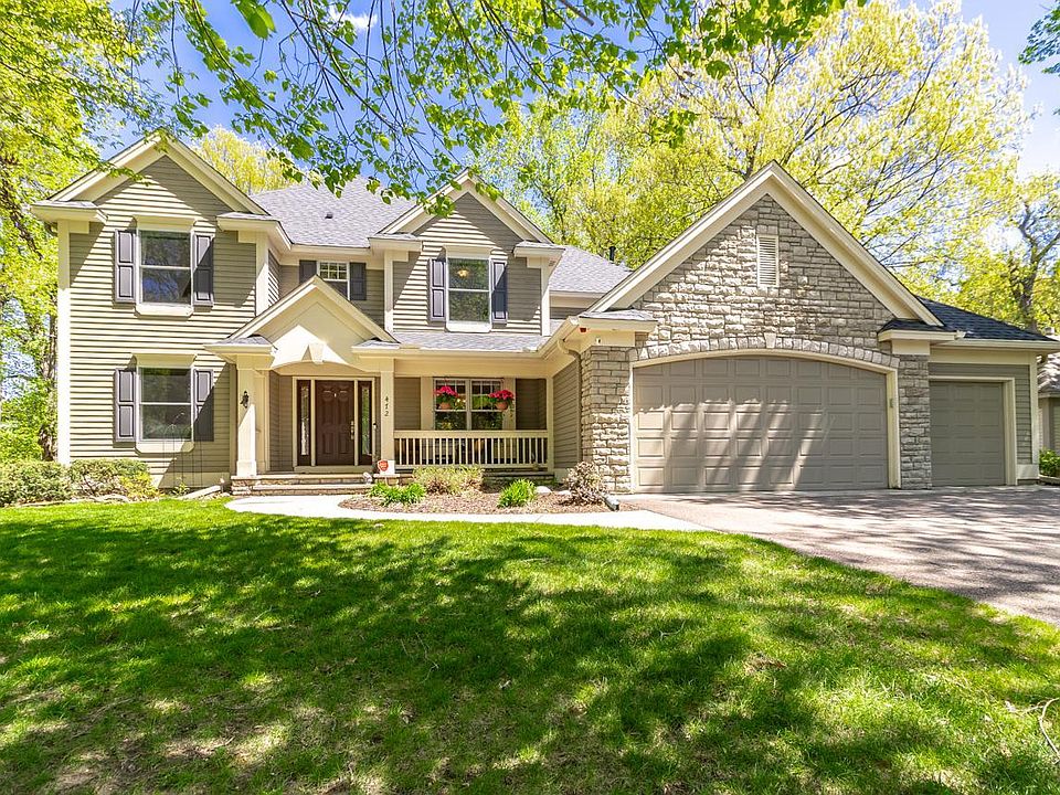 1st image of 472 Vadnais Lake Dr