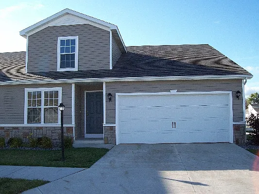 Woodland Creek Townhomes - Saginaw, MI — Photo 24