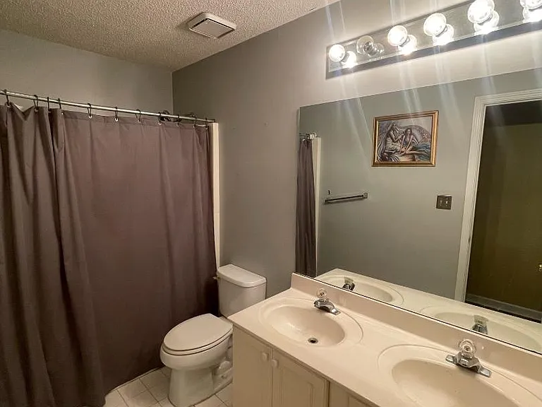 114 Nina Ct #1 — Photo 3