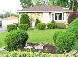 15925 Lockwood Ave, Oak Forest, IL 60452