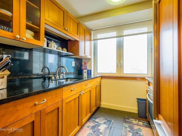 425 5th Ave APT 53B