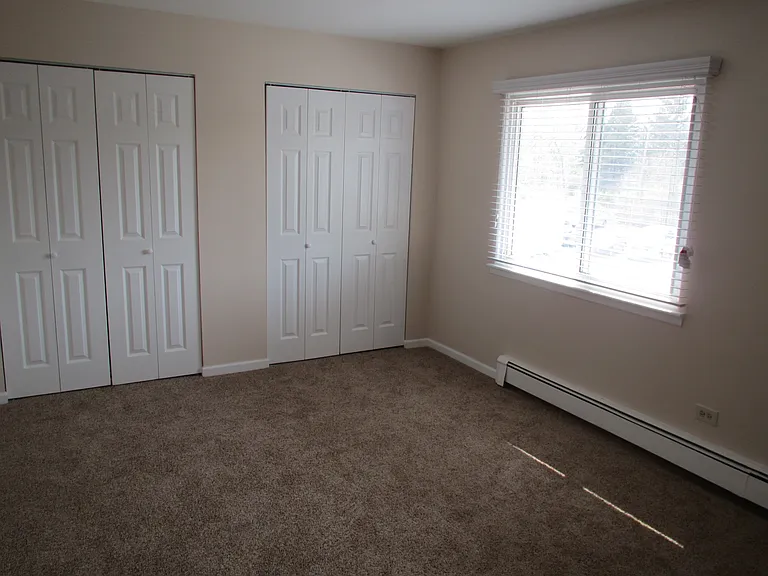 9S201 Lake Dr #2 — Photo 18