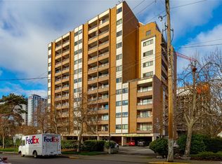 Sandpiper, Victoria, BC V8W 3J5