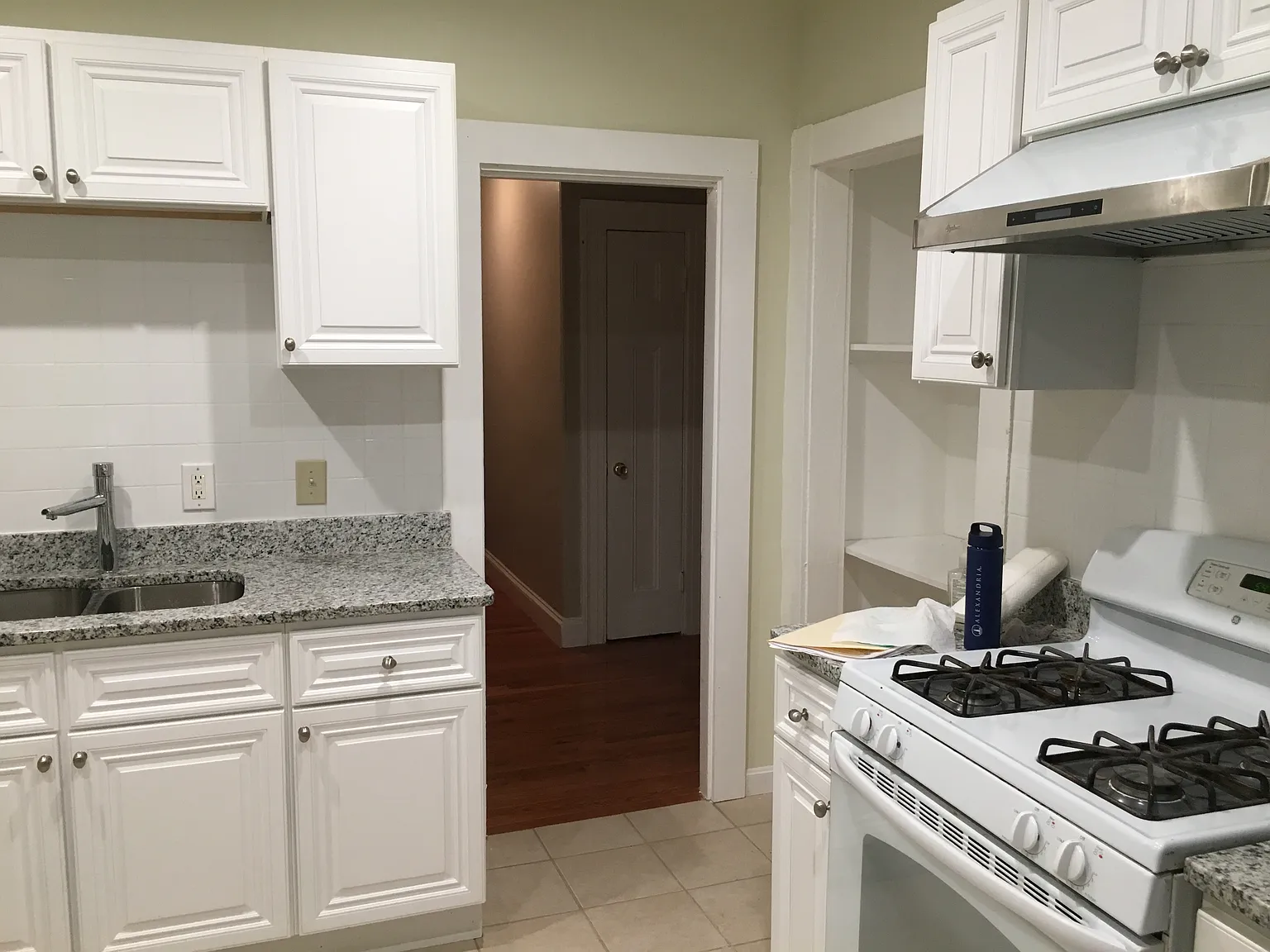 4 bed, 1400 sqft, $925 — Photo 4