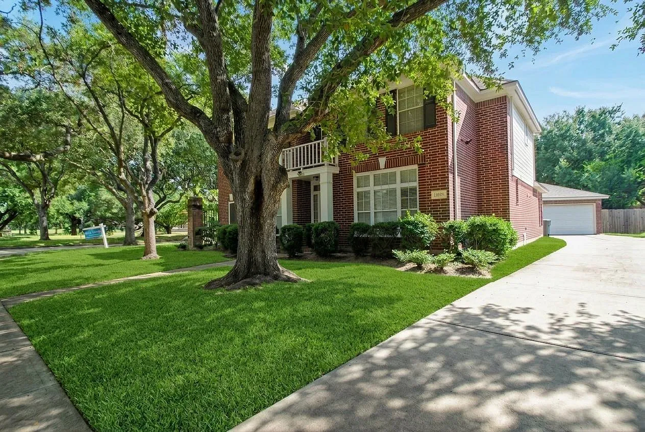 4 bed, 3.5 bath, 3122 sqft, $3,300 — Photo 2