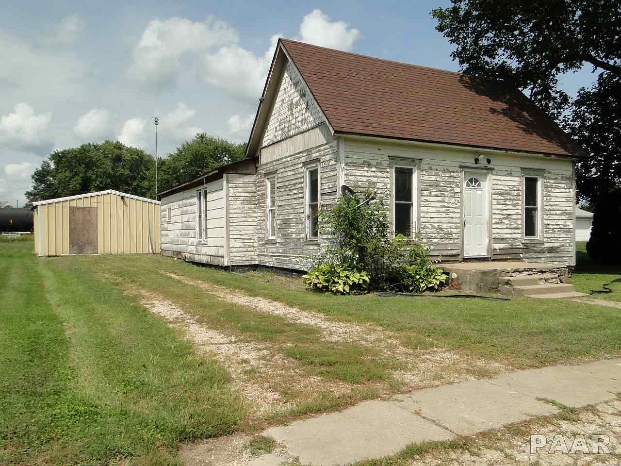 820 E Benton St, Blandinsville, IL 61420 Zillow