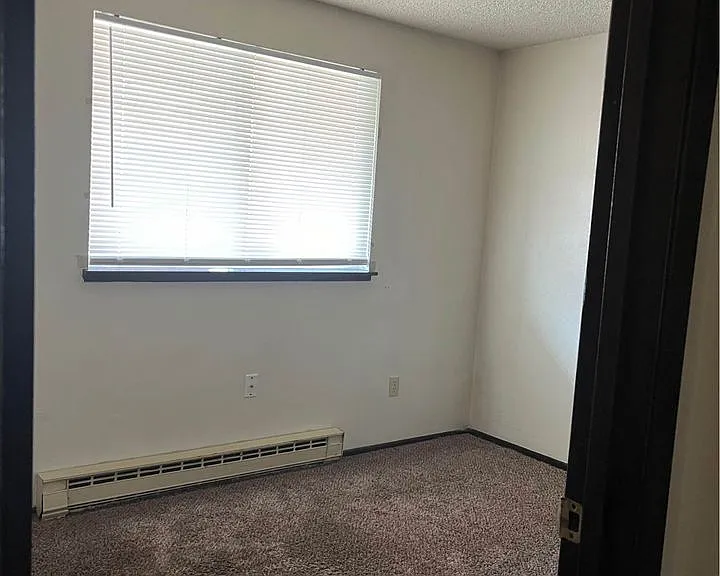 715 E Crown Ave #715 — Photo 9