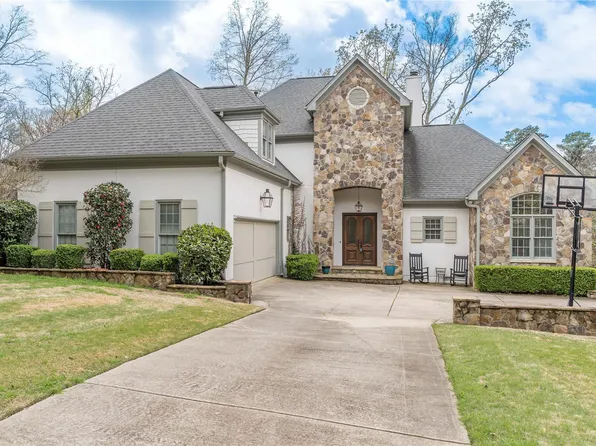 3708 Surry Ridge Ct, Charlotte, NC 28210