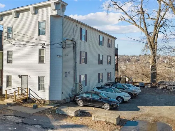 56 Lounsbury Avenue, Waterbury, CT 06706