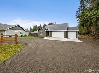401 Pershing Ave, Carbonado, WA