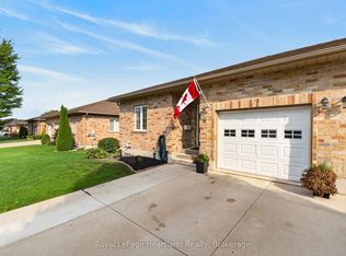 16 Somerset St, South Huron, ON N0M 1S2
