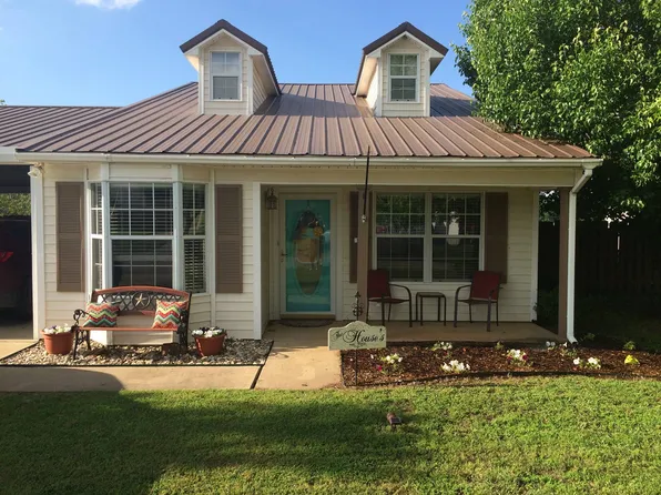 104 Cedar Cir, New Boston, TX 75570