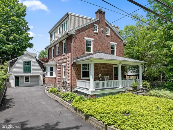 106 S Roberts Rd, Bryn Mawr, PA 19010
