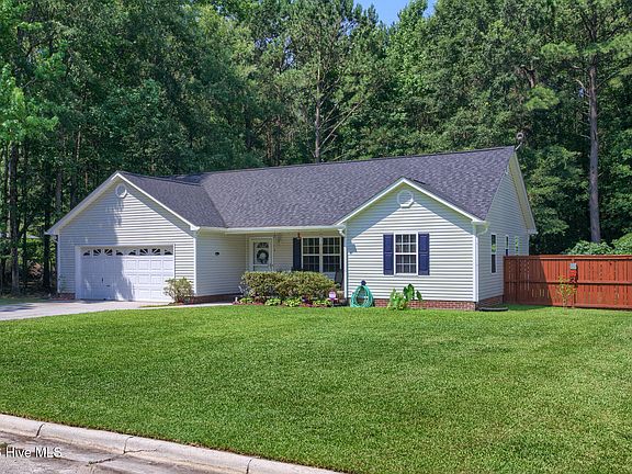 5th image of 613 Walnut Drive