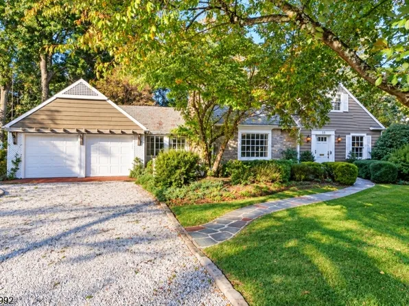 15 Norman Cir, Madison Boro, NJ 07940