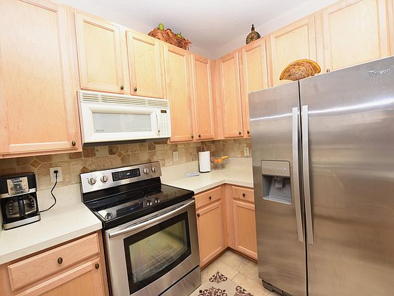 4th image of 3852 S SUMMER GROVE Way #95