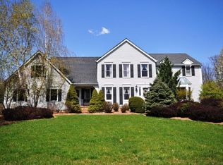 76 W Springtown Rd, Long Valley, NJ 07853