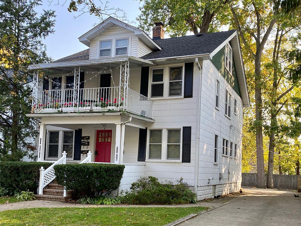 Welcome home. Apartment is only one on the 3rd floor.