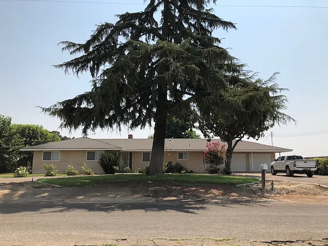 S Bryan Ave — Photo 1