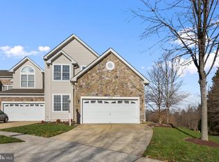 25593 Creek Run Ter, Chantilly, VA 20152
