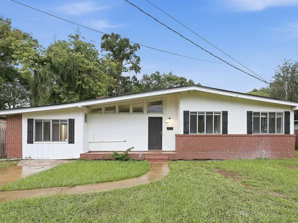 6041 Terry Parker Dr N, Jacksonville, FL 32211