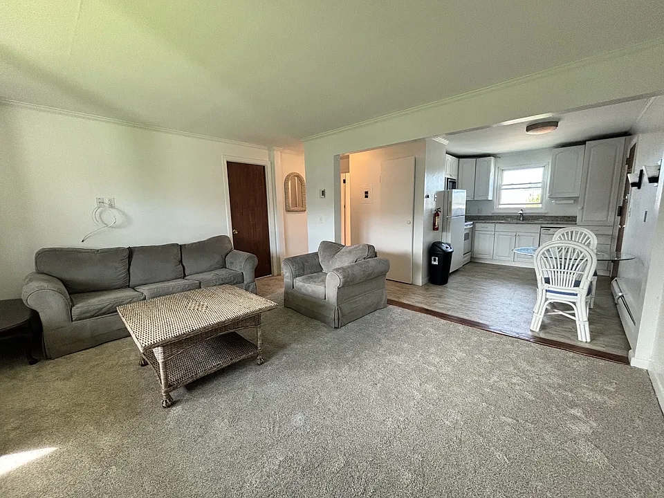 70 Carroll Ave #408